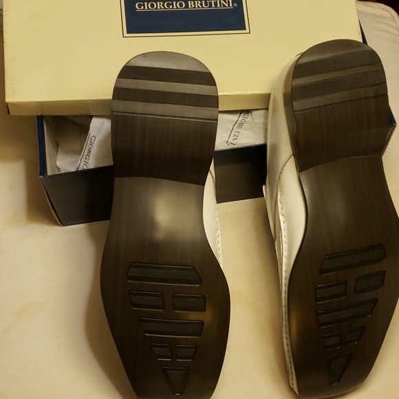 Brand new Giorgio Brutini shoes
